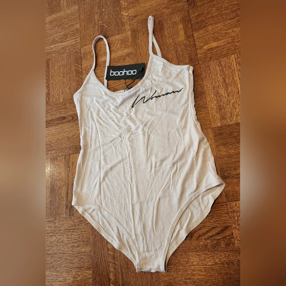 Nude WOMAN Bodysuit Size 2 - Picture 4 of 6